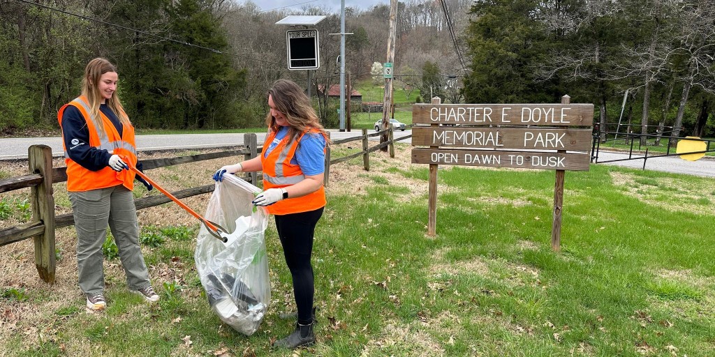 Nobody Trashes Tennessee tweet media