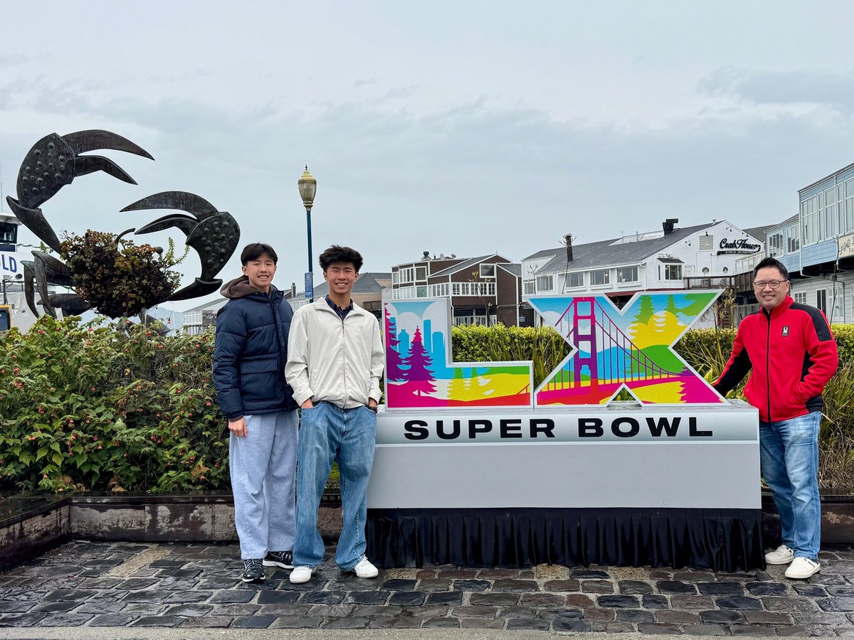 RedTowerAdvisor's tweet photo. 10 years ago the boys were in elementary school when we enjoyed Superbowl City… with the Super Bowl over we thought to share these old photos from then!📷
Kids are now taller than me. Time flies, and it’s a good reminder to enjoy every season and plan for the next one https://t.co/x3IPuOgdFx