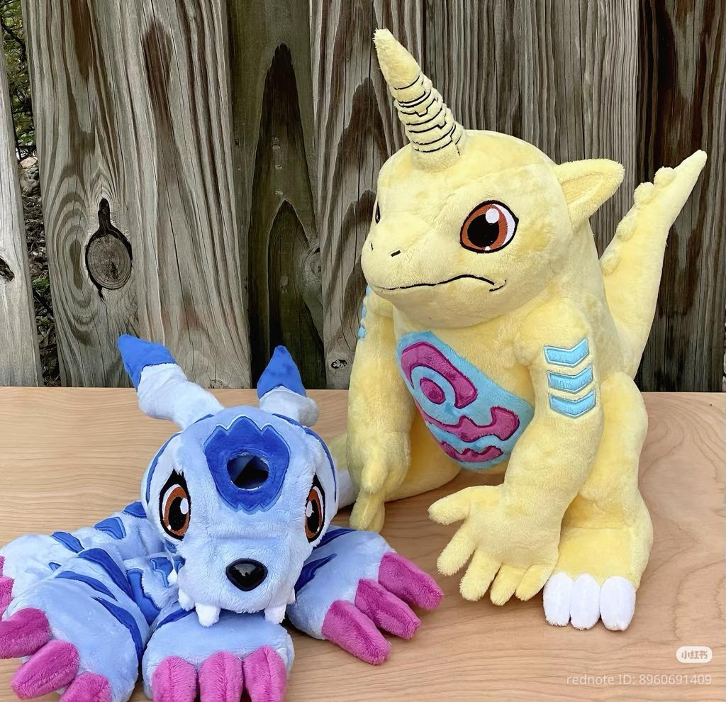 Time for Gabumon to remove his coat  again