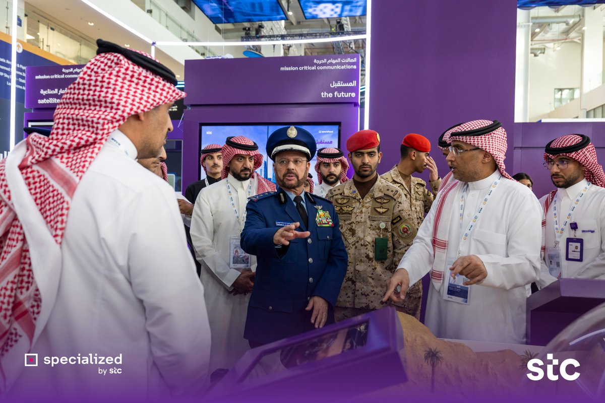 specialized tweet media