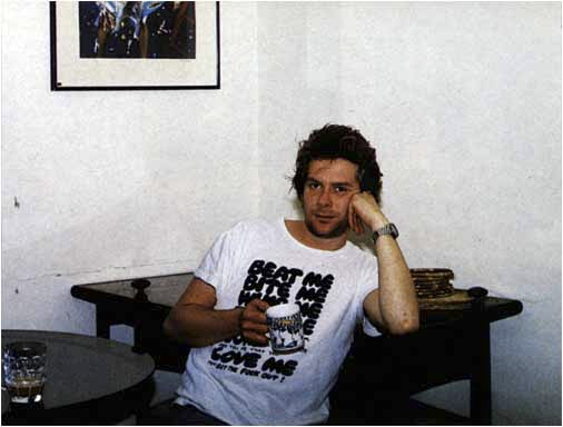 RichardREPEAT's tweet photo. On the 34th birthday of 'Generation Terrorists', here's Steve Bateman's epic in depth interview with producer Steve Brown, and a short appreciation of his importance to @Manics  
https://t.co/kWvhmRKdJJ
@FDForum https://t.co/sTWk0521FB