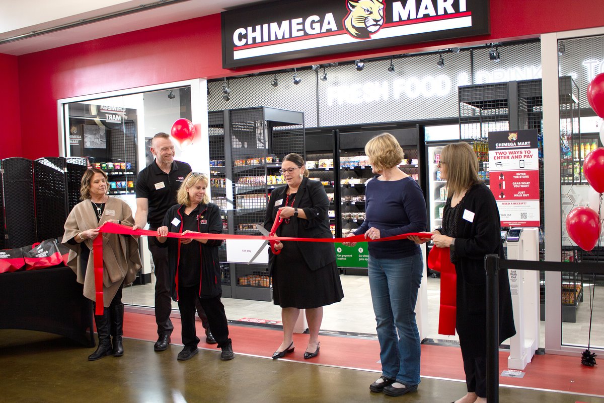 mucsiue's tweet photo. Chimega Mart Grand Opening Celebration!🎈

The Morris University Center was proud to unveil Chimega Mart on Monday, February 9 with a ribbon cutting ceremony in the Student Success Center. Chimega Mart is open 7 a.m.-midnight daily, making snacks and essentials easier than ever. https://t.co/Tm747ehIO3
