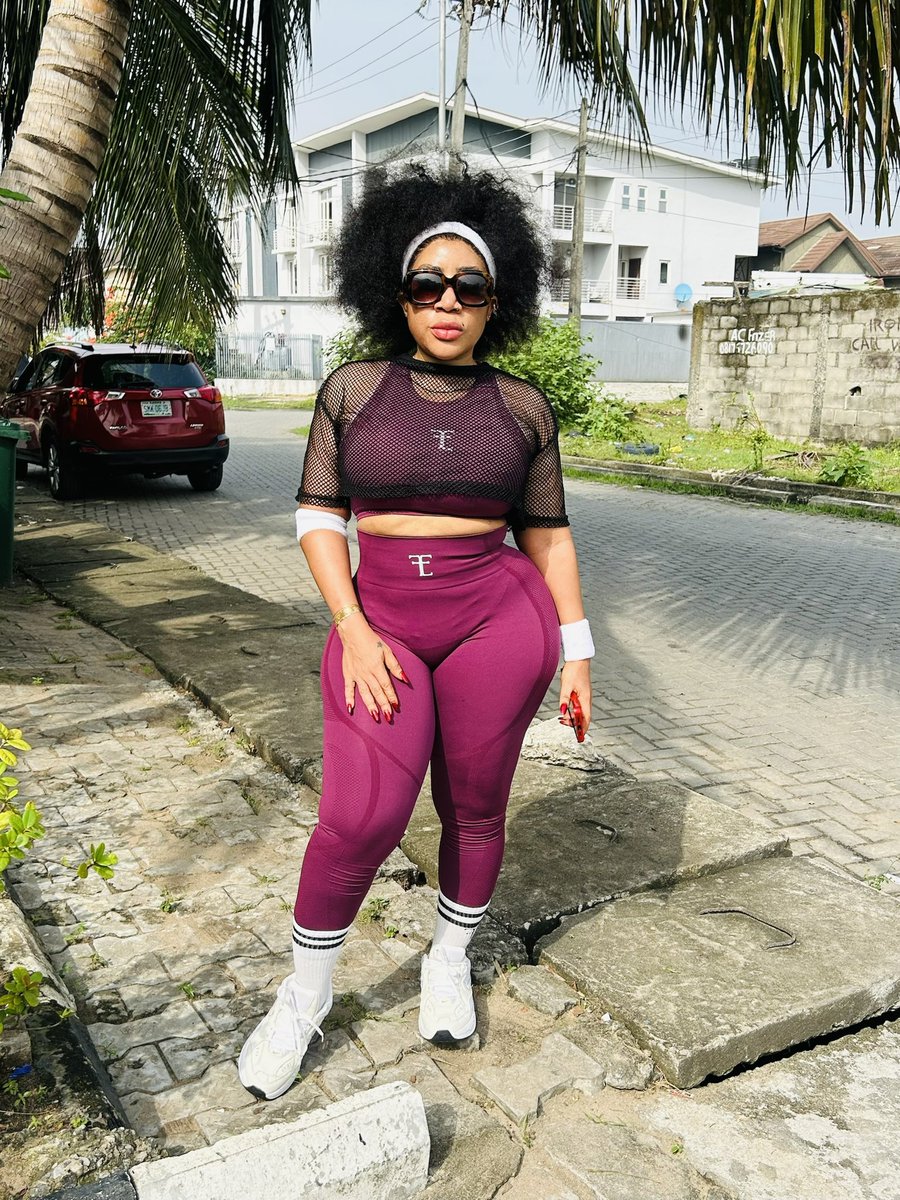 Moyo Lawal tweet media