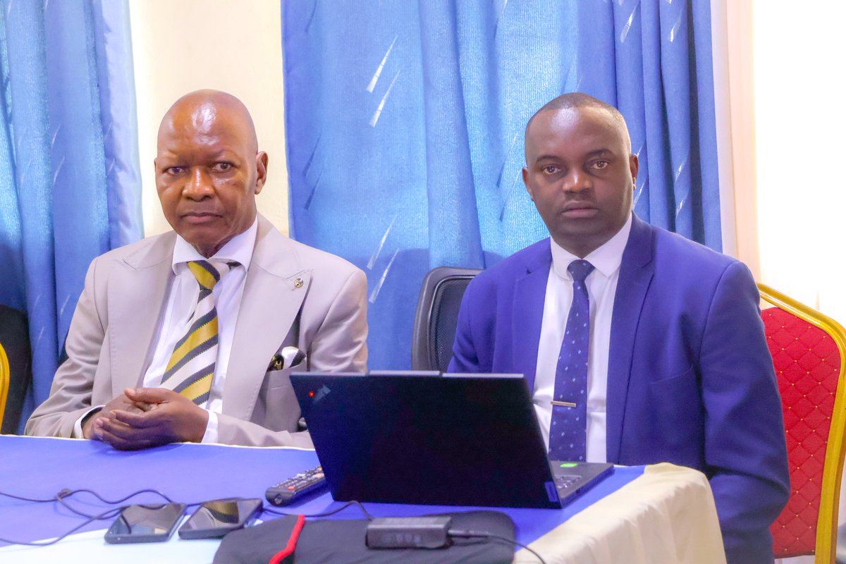 msp_burundi's tweet photo. « Cet atelier visait à renforcer une compréhension commune des orientations stratégiques, du dispositif de gouvernance et de mise en œuvre, tout en consolidant la coordination #intersectorielle et l’appropriation #nationale », a indiqué le Dr #Pierre #SINARINZI. https://t.co/YOfF1ZGGpb