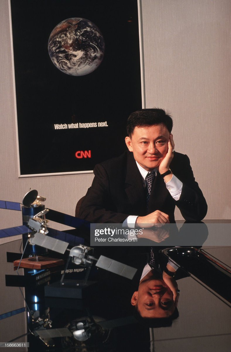 arnameraiwa's tweet image. ทักษิณ กับ “ดาวเทียม” ดวงแรกของไทย

•11 กันยายน พ.ศ. 2534 - บริษัท ชินวัตรแซทเทลไลท์ จำกัด (SATTEL) ได้รับสัมปทานธุรกิจดาวเทียมจากกระทรวงคมนาคมเป็นระยะเวลา 30 ปี เป็นบริษัทแรกของประเทศไทยที่ประกอบธุรกิจดาวเทียม
•17 ธันวาคม พ.ศ. 2536 - ไทยคม 1 ขึ้นสู่วงโคจร