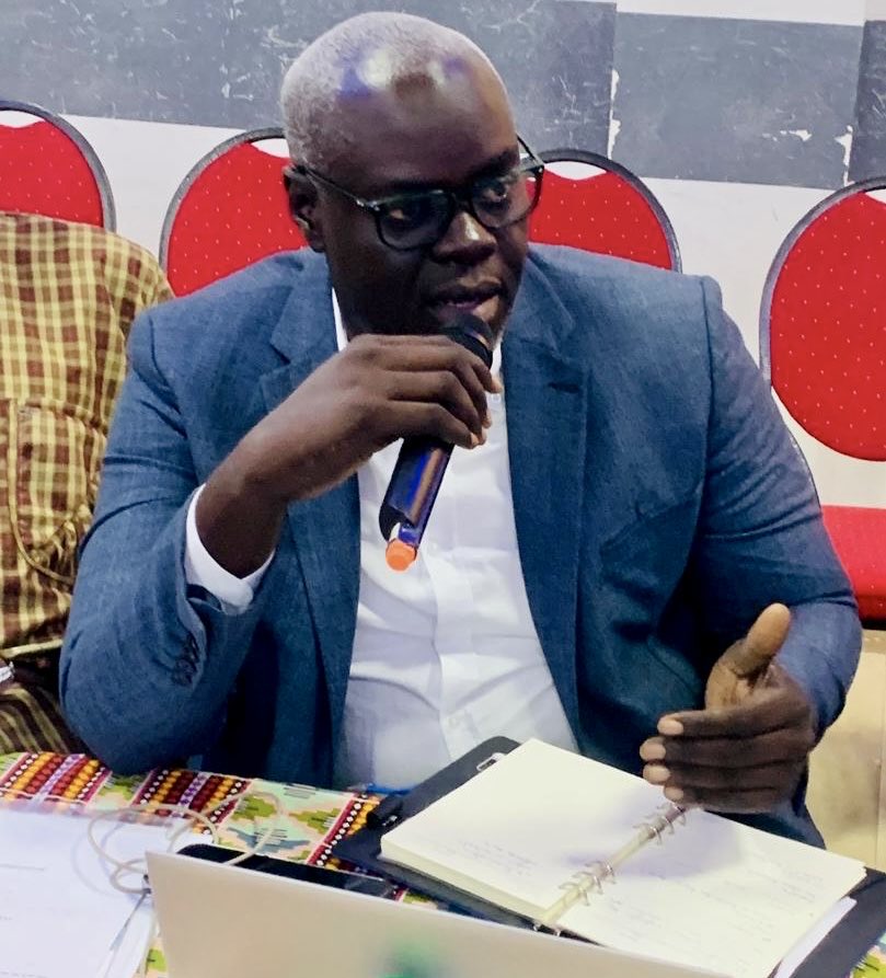 agetipsenegal's tweet photo. Ce mardi 10 février 2026, l’AGETIP, en collaboration avec le cabinet Technosol et le PDEC, a organisé un atelier de partage et de validation du dernier livrable des Plans de Mobilité Rurale (PMR) de la région de Ziguinchor, fondé sur le scénario retenu et le plan d’action associé.

L’atelier a été présidé par l’Adjoint au Gouverneur chargé du Développement, en présence de l’ensemble des Préfets des départements, des Sous-préfets, des Présidents des Conseils départementaux, des Maires des communes rurales, ainsi que de tous les membres du COTECH de la région de Ziguinchor.

À l’issue des travaux, le rapport a été validé à l’unanimité. Le Gouverneur a, à cette occasion, rappelé le caractère inédit et stratégique des PMR, tout en appelant à leur appropriation effective par l’ensemble des autorités administratives et des élus locaux, en vue d’assurer une mise en œuvre concertée et durable.
#AGETIP
#PDEC
#Technosol
#MobilitéRurale
#PMR
#PlansDeMobilitéRurale
#Sénégal