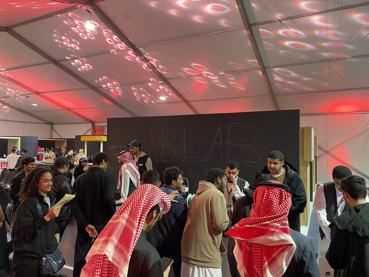 fabLab_kfupm's tweet photo. شارك نادي الفابلاب في فعالية Gaming+ مستعرضًا مشاريع ألعاب لمسية تجمع بين الإلكترونيات، الطباعة ثلاثية الأبعاد، والأعمال الخشبية.

نفخر بإبداع أعضاء النادي ونشكرهم على مشاريعهم المميزة التي مثّلت الفابلاب بصورة مشرّفة. 🫡🔥 https://t.co/dyHGGI8TIg