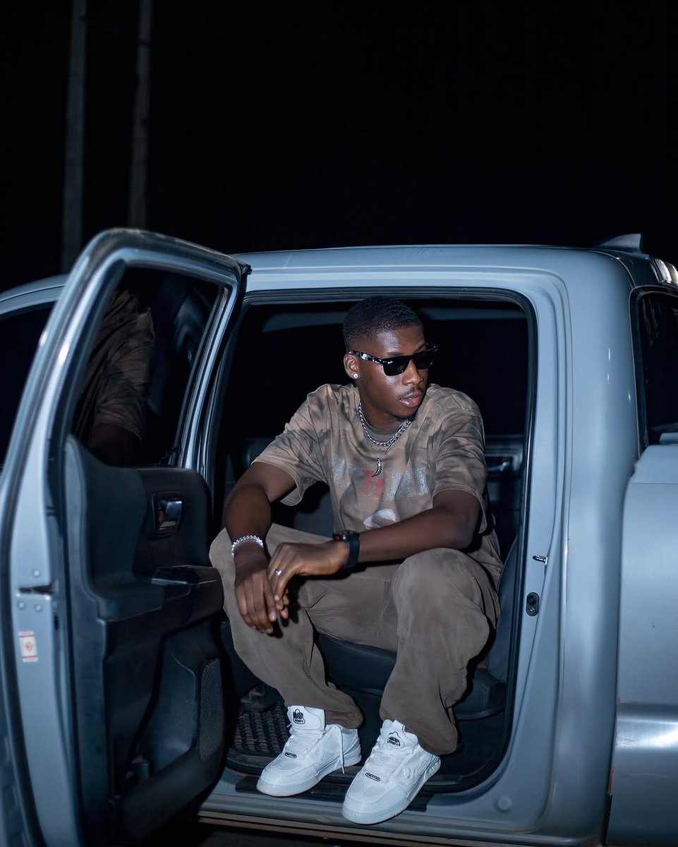 Fabrizio Umu Ọgbè tweet media