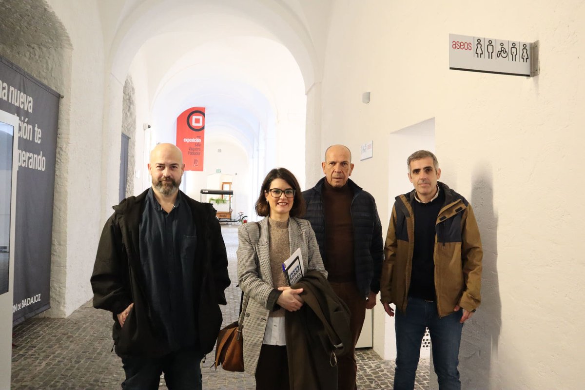 🚹🚺 Ya están en funcionamiento los dos aseos adaptados para personas con ostomía, ubicados en <a href="/El_Hospital_/">El Hospital Centro Vivo</a>. Los ha visitado hoy el dip <a href="/AG_Ramiro/">Abel González Ramiro</a>.

Los baños están equipados con equipamiento especializado y mobiliario adaptado, con mecanismos para facilitar las labores de