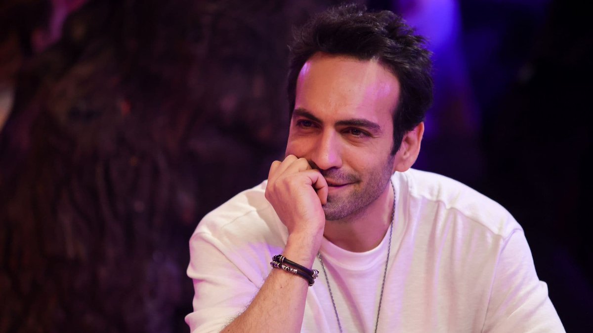 Baş köşede olması gereken Evren Yalkınımın artık green flagden sayılmıyor oluşu💔ondan greeni yoktu mesela🥹🥹🥲