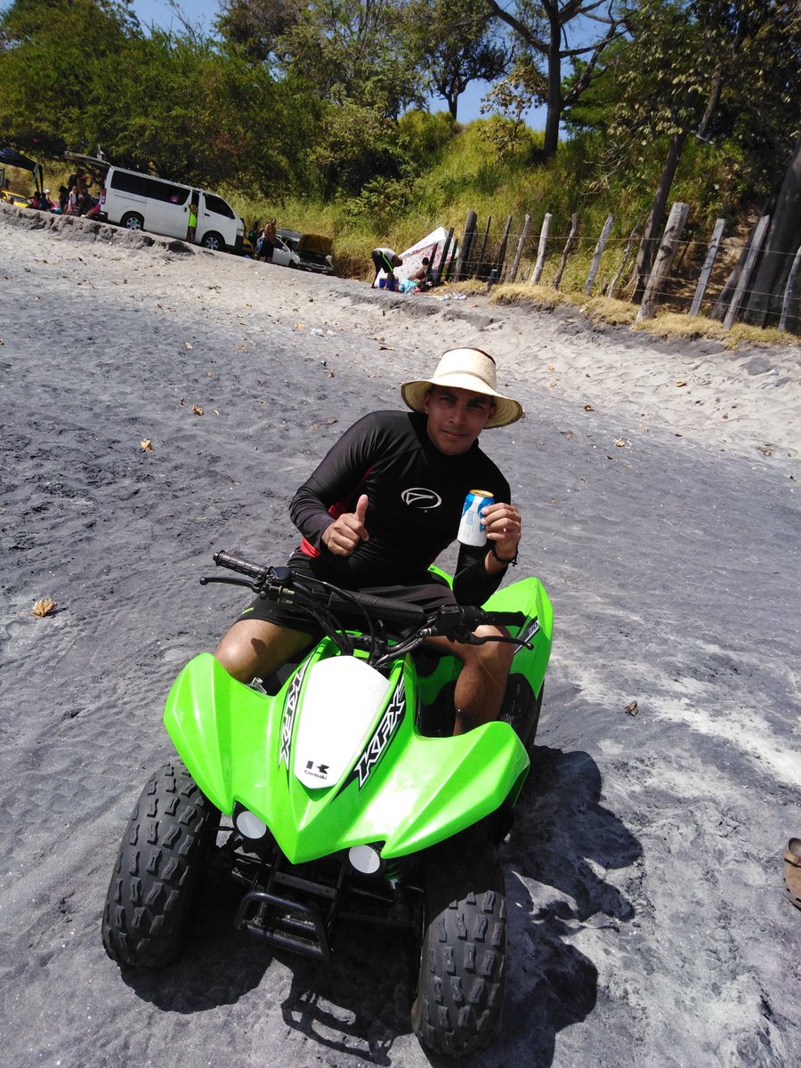 elastro09's tweet photo. Tarde de playa 😄 https://t.co/9CsZV1UmKx