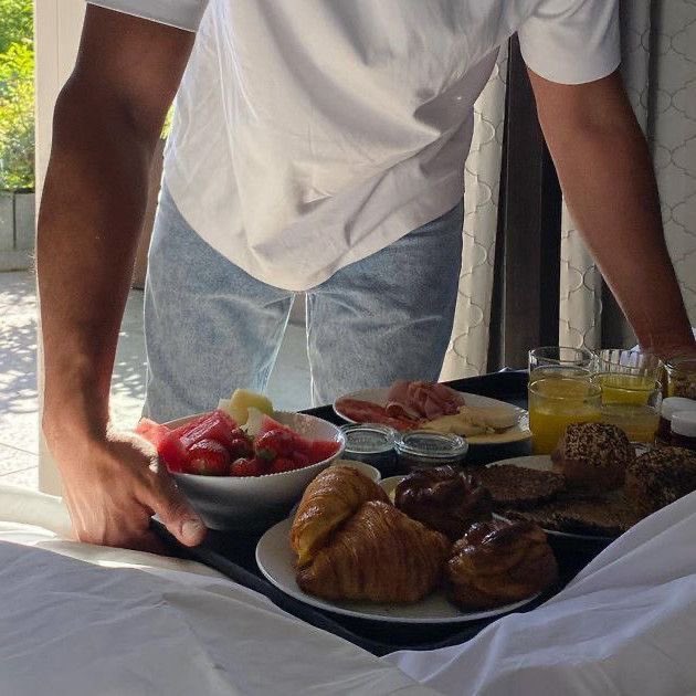 classyladylife's tweet photo. princess treatment only. https://t.co/Gtbc7DWSqY