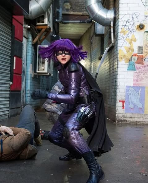 JuanC_Rdgz's tweet photo. 🎬 Happy Birthday Chloë Grace Moretz 🎂🎬
#ChloëGraceMoretz #KickAss #KickAss2 #MindyMcCready #HitGirl #HappyBirthdayChloëGraceMoretz https://t.co/NJuGj4bXyY