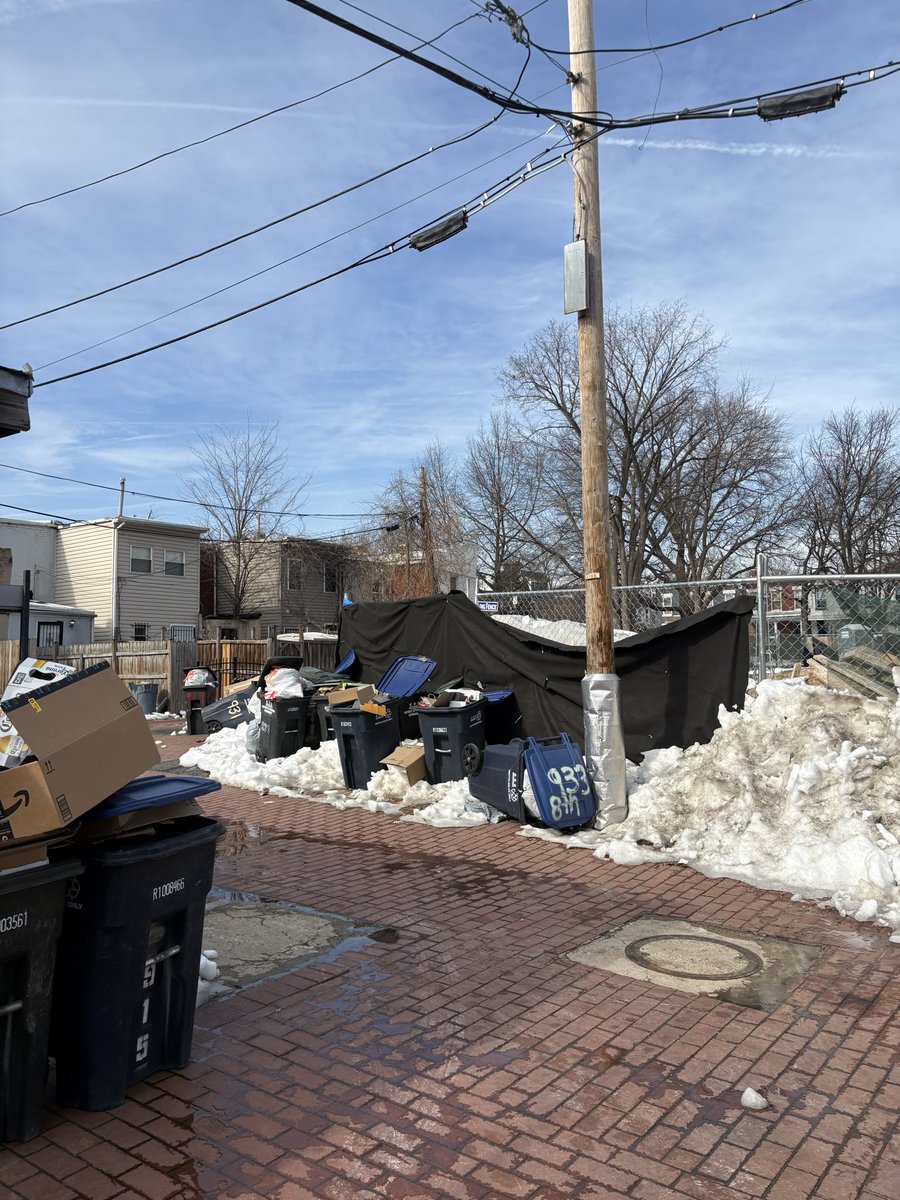 LACR0iX's tweet photo. I am begging you guys to stop saying trash pickup is back to normal and to call 311. My alley has not had trash or recycling pickup since mid January! We have been calling 311 for weeks @dcmayorsoffice @DCDPW @wusa9 https://t.co/uK9DylXvEv