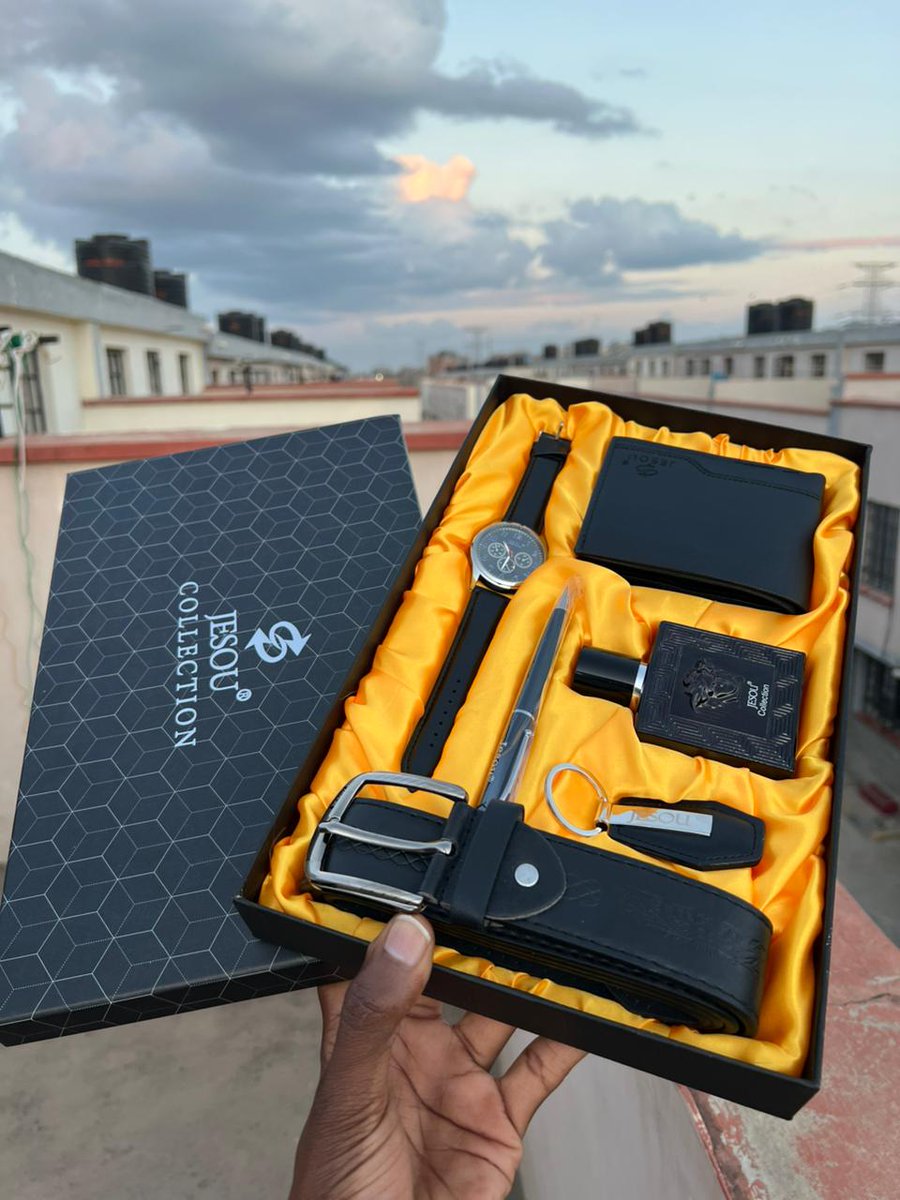 Since money bouquets are banned, stop sending him 2K with “buy something nice.”
Buy it yourself  

A real man deserves:
 Watch
 Wallet
 Belt
Full gift set energy

This year we are gifting men properly, not financially confusing them

Price: 2800
Contact 0795651107 to order