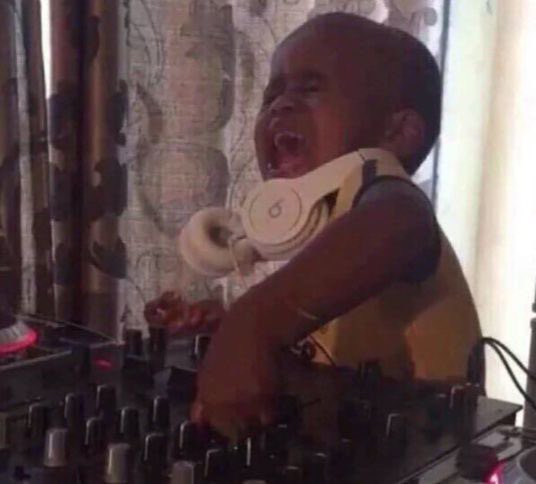 Drake: "The athlete that you rollin' with, I saw his game last night, he didn't score"

Offset: