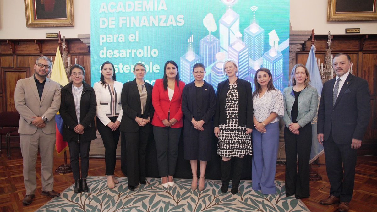 economico_produ's tweet photo. Con la inauguración de la “Academia de Finanzas para el Desarrollo Sostenible”, Ecuador avanza en el fortalecimiento de capacidades del sector público para consolidar un modelo financiero alineado a los ODS.
Una iniciativa que impulsa @PNUDEcuador, @FinanzasEc y @CancilleriaEc. https://t.co/f5Jr2Pac3x