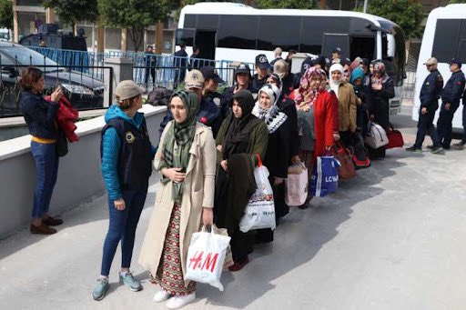 Bugün enkaz altında kalan adalet, yarın herkesin hayatını göçe zorlar Sorumlular yargılanmadıkça gerçekler açığa çıkmadıkça ve mağdurların sesi duyulmadıkça bu ülkenin hiçbir ferdi kendini güvende hissedemez.
#AdaletEnkazAltında