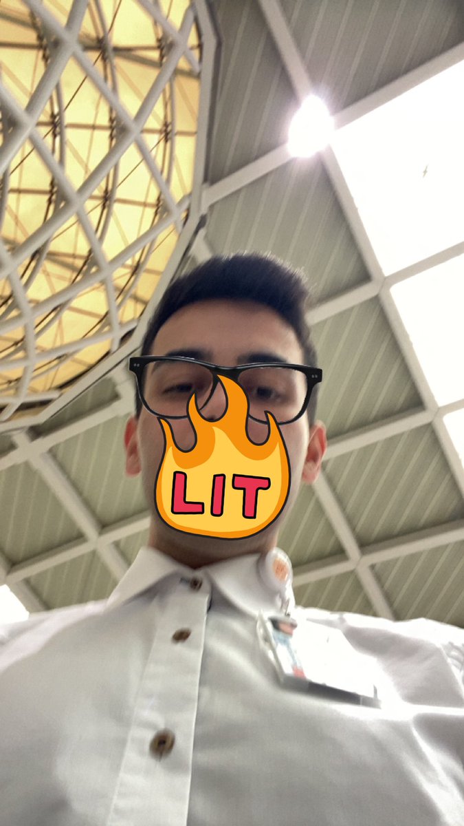 bugün havalimanının en yakısıklısı bendim.