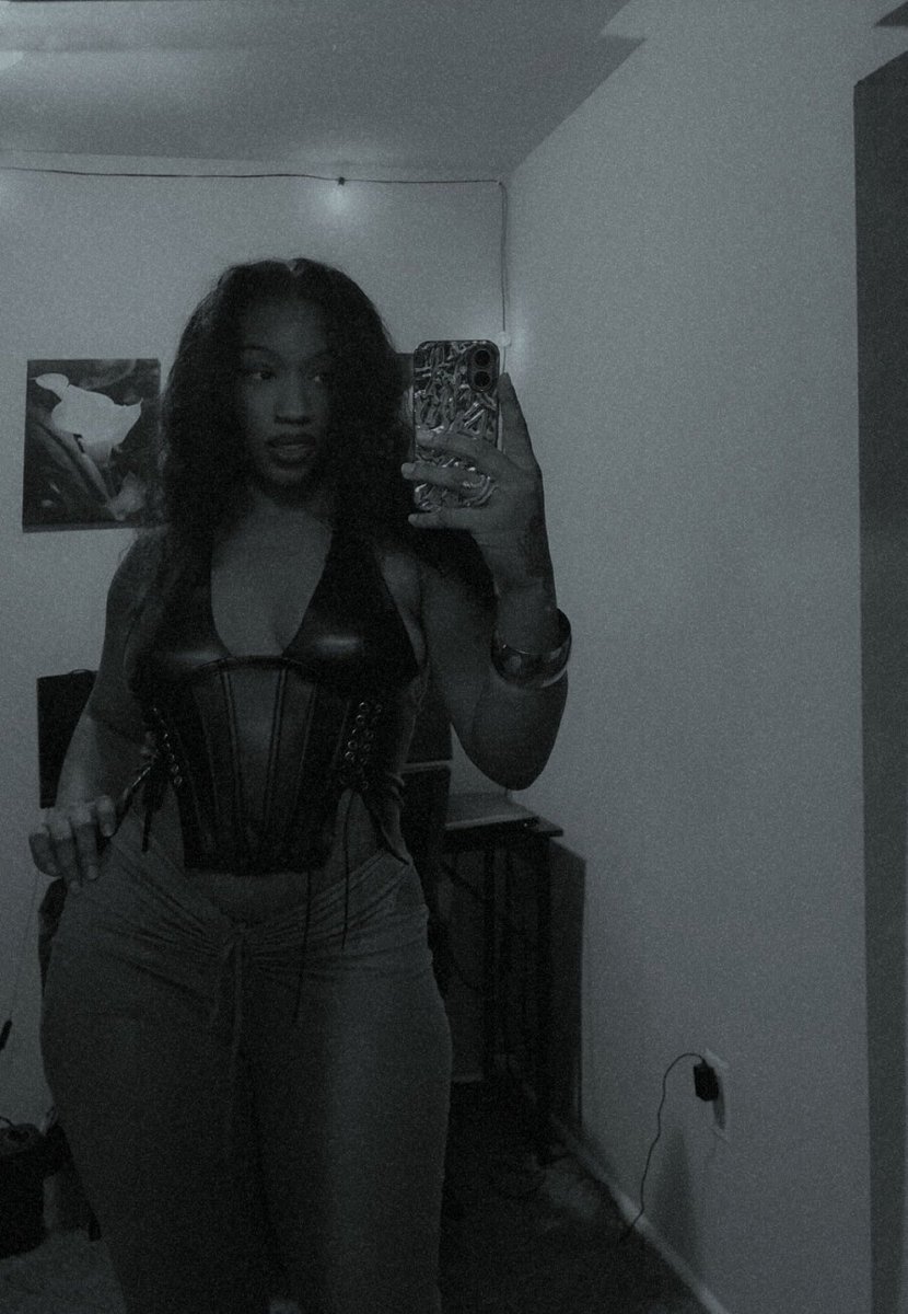 Old but the black and white fire 😮‍💨