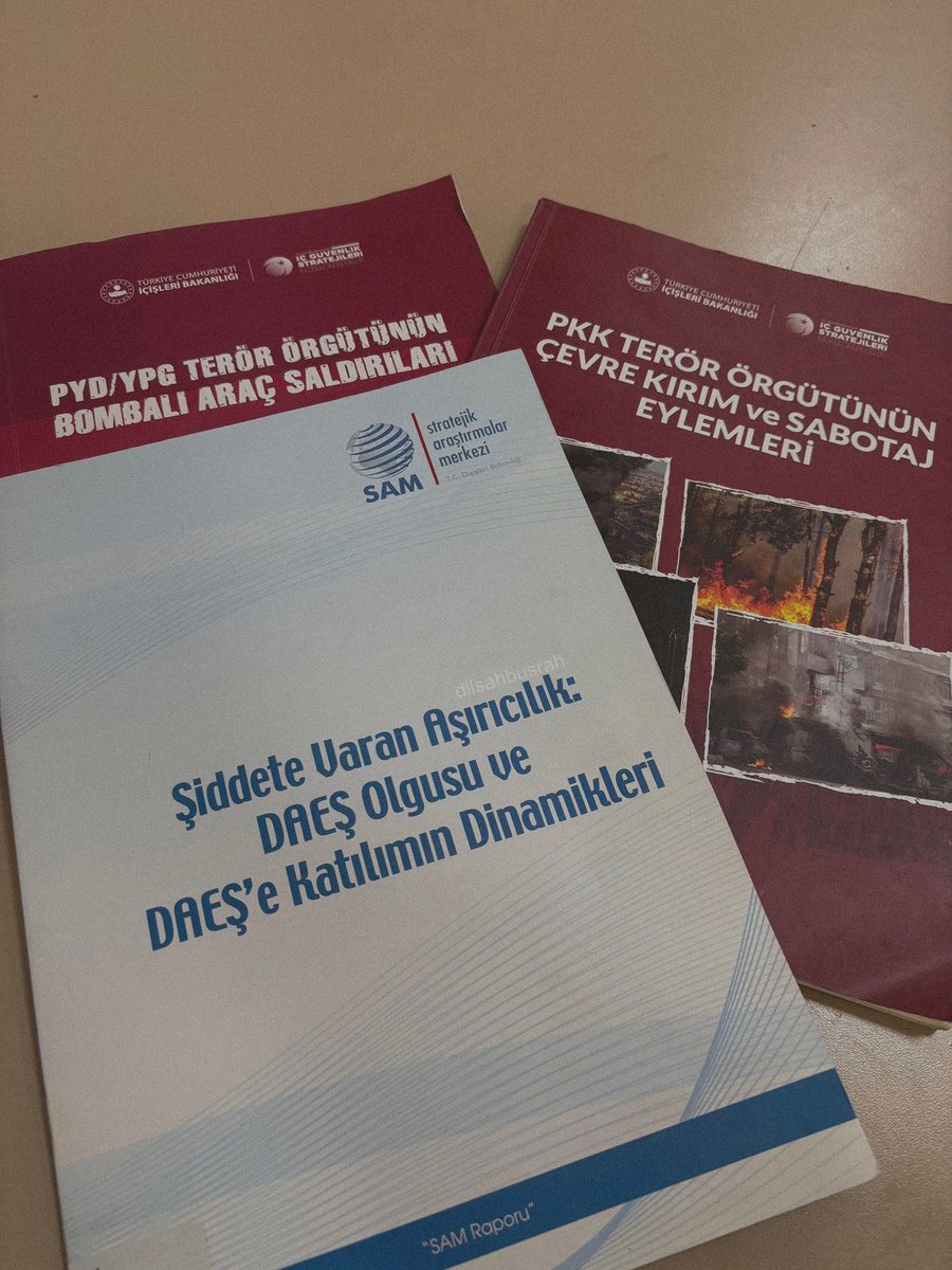 Oğlan kendini kötü hissetmesin diye bir şey bilmiyor gibi davranırken bizim heybeden çıkanlar