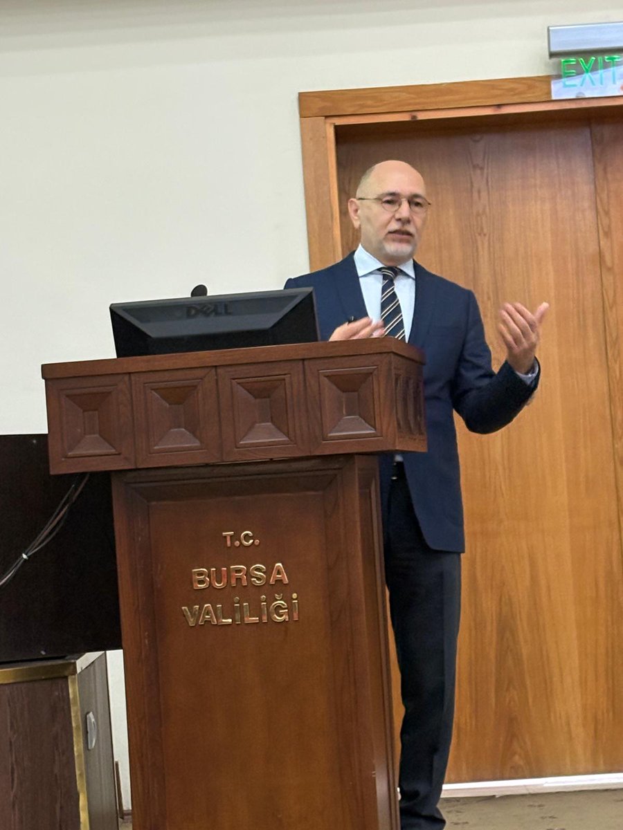 Bursa Valiliği personeline yönelik Prof. Dr. Türkkan Evrensel hocamızın katılımıyla “Sigara ve Kanser İlişkisi” konulu bilgilendirme toplantısı düzenledik.

El ele daha güçlüyüz

#dünyasigarayıbırakmagünü #bursavaliliği #sigarakanserilişkisi #farkındalık