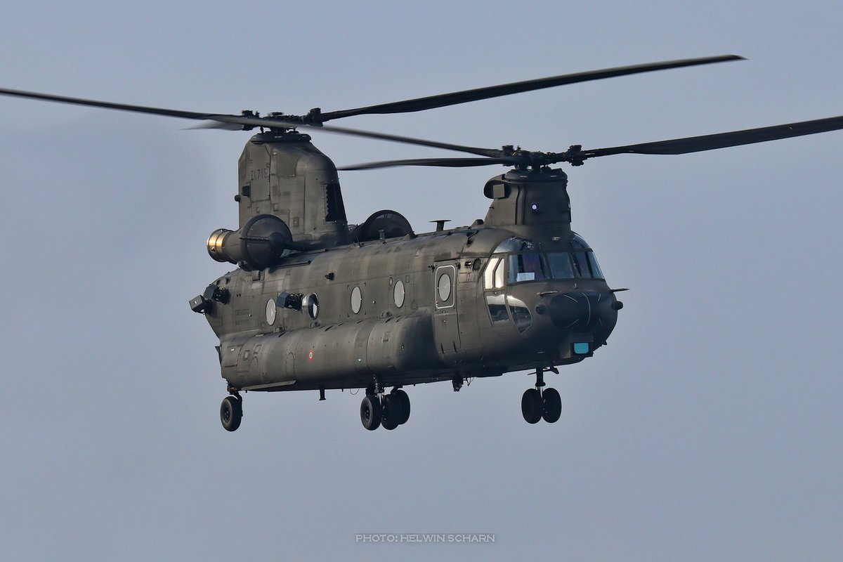 ScharnHelwin's tweet photo. #SteadfastDart kommt in die Puschen. Heute (10.02.26) sind die 🇪🇸 und 🇮🇹 #Heeresflieger mit 6 bzw 4 Helis bei uns im Norden eingetroffen. Der Preis für das beste Aussehen geht an die spanischen NH90😉. #NATO https://t.co/G2gtHIS3WC