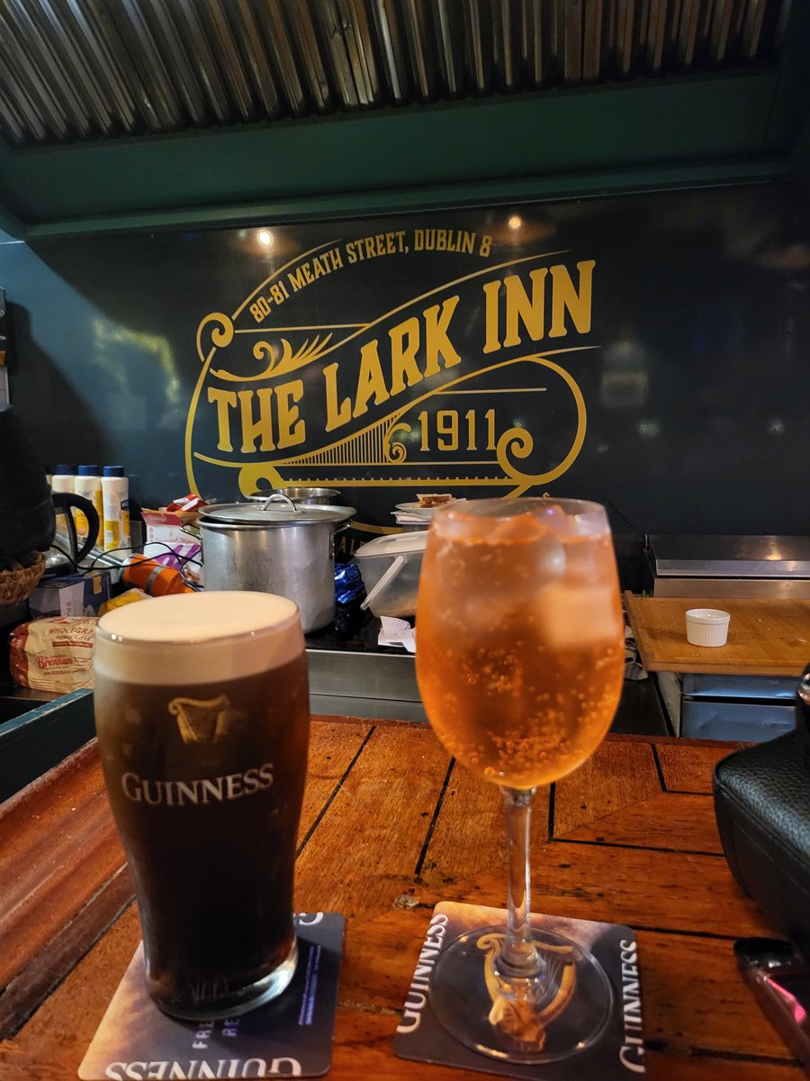 StepheTobin's tweet photo. @dublin_damo Great pint, quality staff and the best toasties in Dublin @TheLarkInnD8 https://t.co/tu6f1Rz98Q