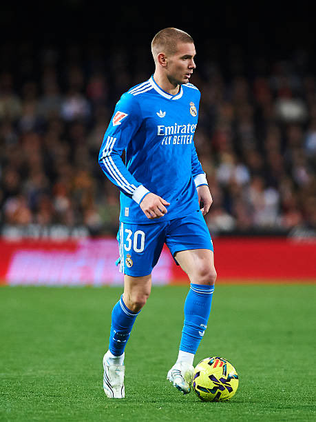 Dean Huijsen (fan) tweet media