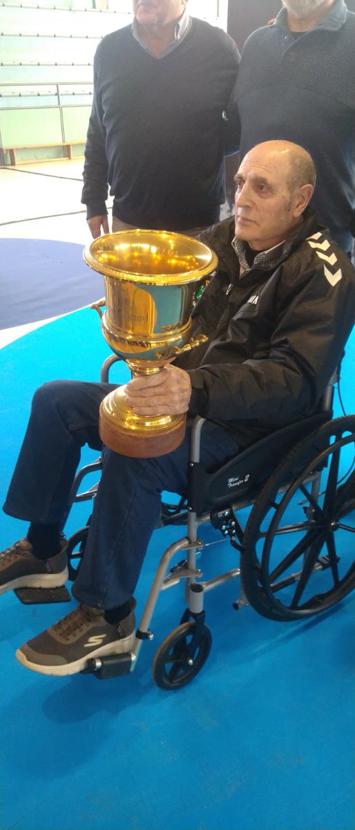 PrimariesG's tweet photo. Assistim a la presentació dels actes del 50è aniversari de la Recopa d'Europa de 1976 del @BMGranollers.
Una fita històrica de l'esport de la nostra ciutat, @Granollers, i que cal recordar i preservar amb orgull granollerí!
#orgullBMG https://t.co/efsuTkw1t1