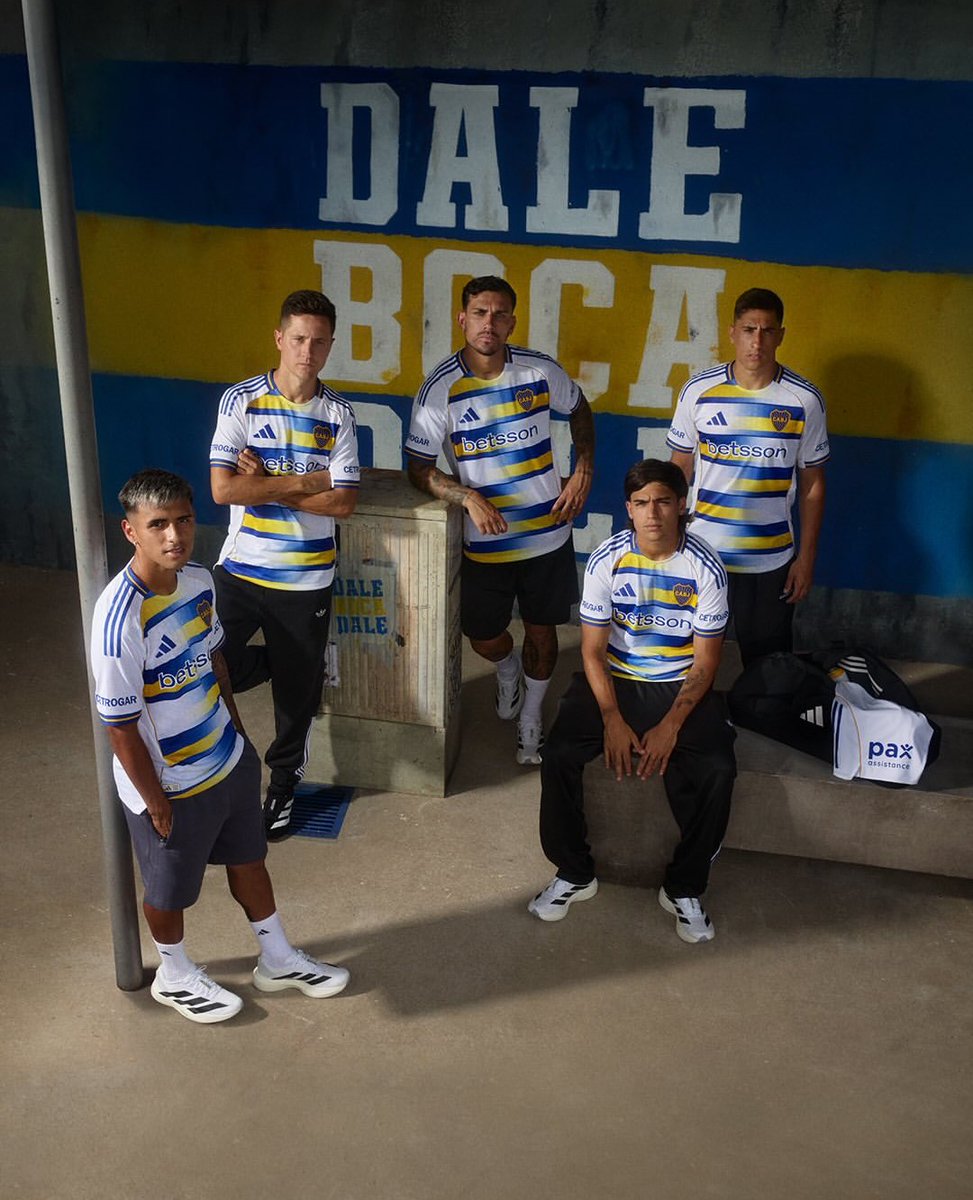 Andador Herrera en una pata hasta en las fotos.