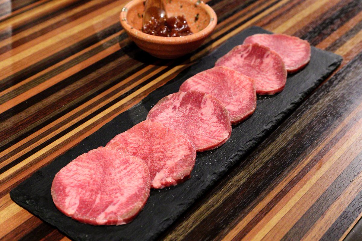 ushio339's tweet photo. 牧草牛のヘルシー赤身焼肉を堪能
牧草牛&赤身肉専門焼肉 Let it Beef @ 肥後橋
#LetitBeef #レットイットビーフ #牧草牛 #赤身肉 #焼肉 #肥後橋 #FC2ブログ
↓ ↓ イケ麺 USHIO'S BLOG更新しました
https://t.co/Pjf2oSPJ4O https://t.co/AzO5wNpWmr