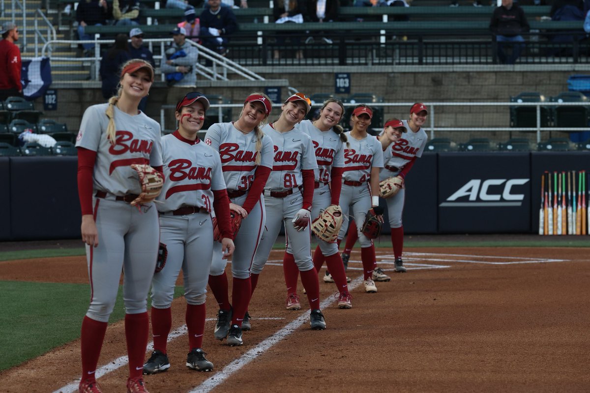 Opening weekend with <a href="/AlabamaSB/">Alabama Softball</a> 😁
