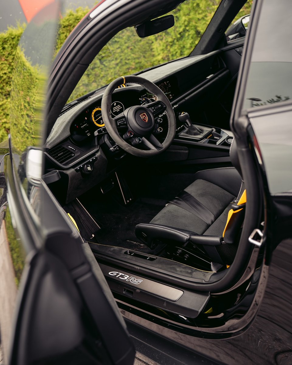 Venosier's tweet photo. GT3 RS 🖤 https://t.co/NM4aaPlg68