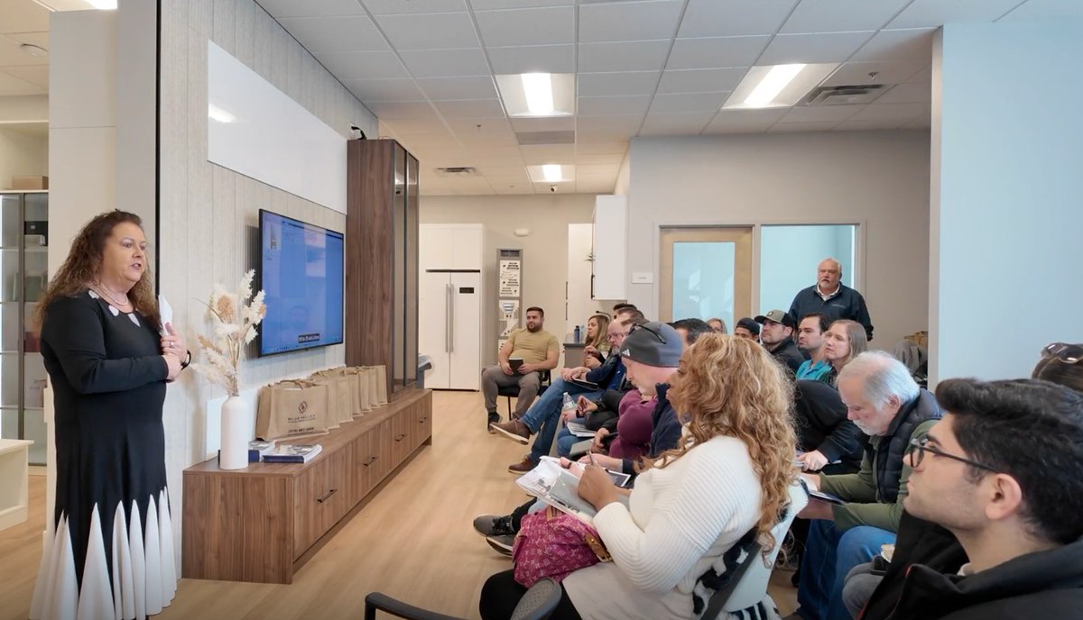 BVCabinets's tweet photo. From walk-in closets to smart storage solutions...our Lunch &amp; Learn event last week was all about what’s possible. Thank you to everyone who spent time with us learning about our closet systems! Let’s keep creating beautiful, functional spaces. https://t.co/BgNW3UwPpD
