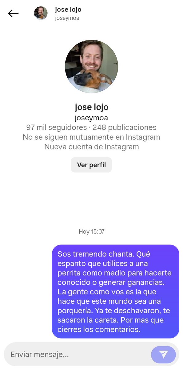 Este español, se quiere hacer influencer a costa de su perrita "rescatada". Rechazó la ayuda gratuita que le brindó una profesional en comportamiento canino, porque él pretendió acordar un acuerdo comercial para "dejarse ayudar".

#joseymoa #influencer

Pruebas de su cinismo 👇🏼