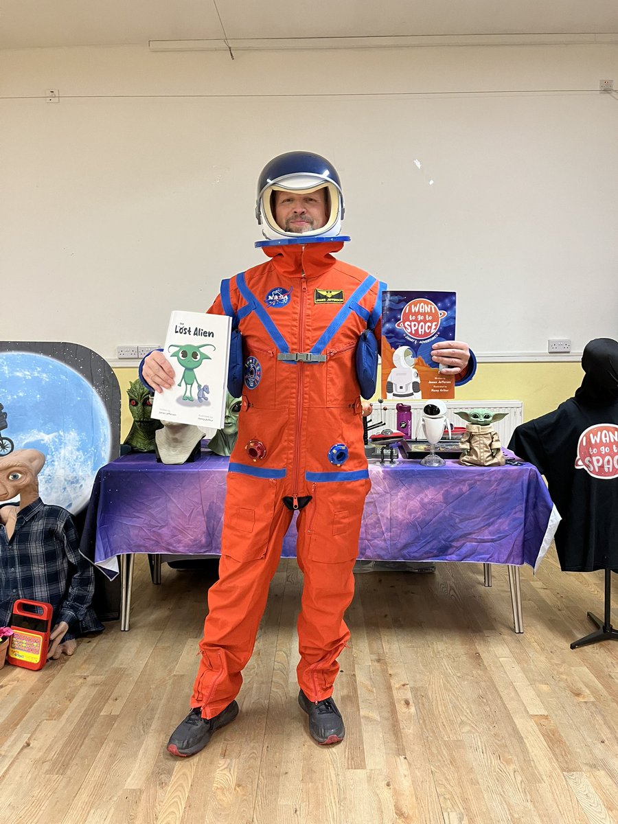 I want to go to space tweet media