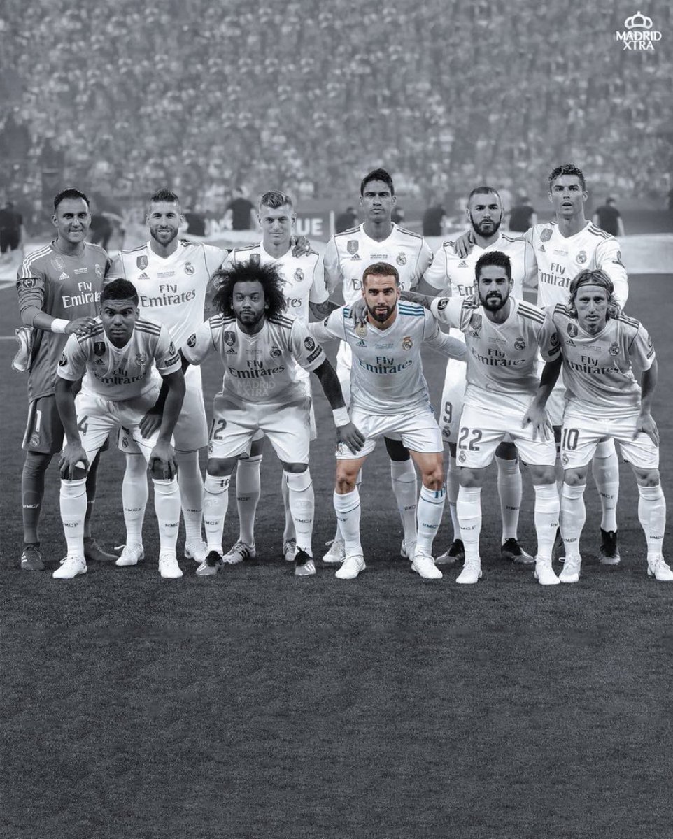 ESnomanu's tweet photo. Con la salida de Carvajal en verano, se acaba la mejor plantilla de la historia. 

Luka Modric: “no llores porque terminó, sonríe porque sucedió” https://t.co/kkPaVAirX7