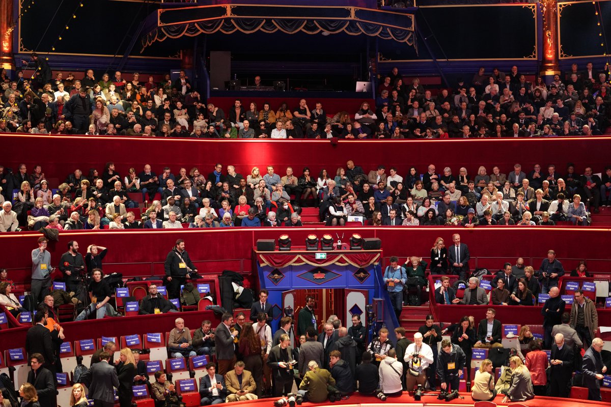 pybournazel's tweet photo. Bienvenue au Cirque d’Hiver ✨

Ce soir, nous sommes COMPLET ! 🔥 https://t.co/6sQ1V2B5IR