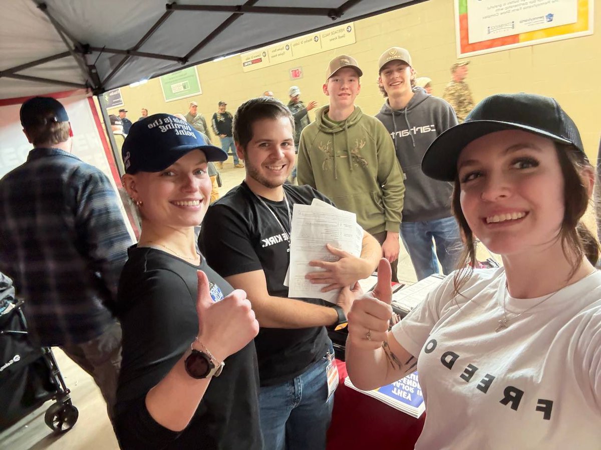 MalloryStowell2's tweet photo. Congrats to these two new voters! 

+ 2 🔴

@TPAction PA team is killing it at the booth🔥 Come stop by and say hello! https://t.co/49GkTvuCyZ