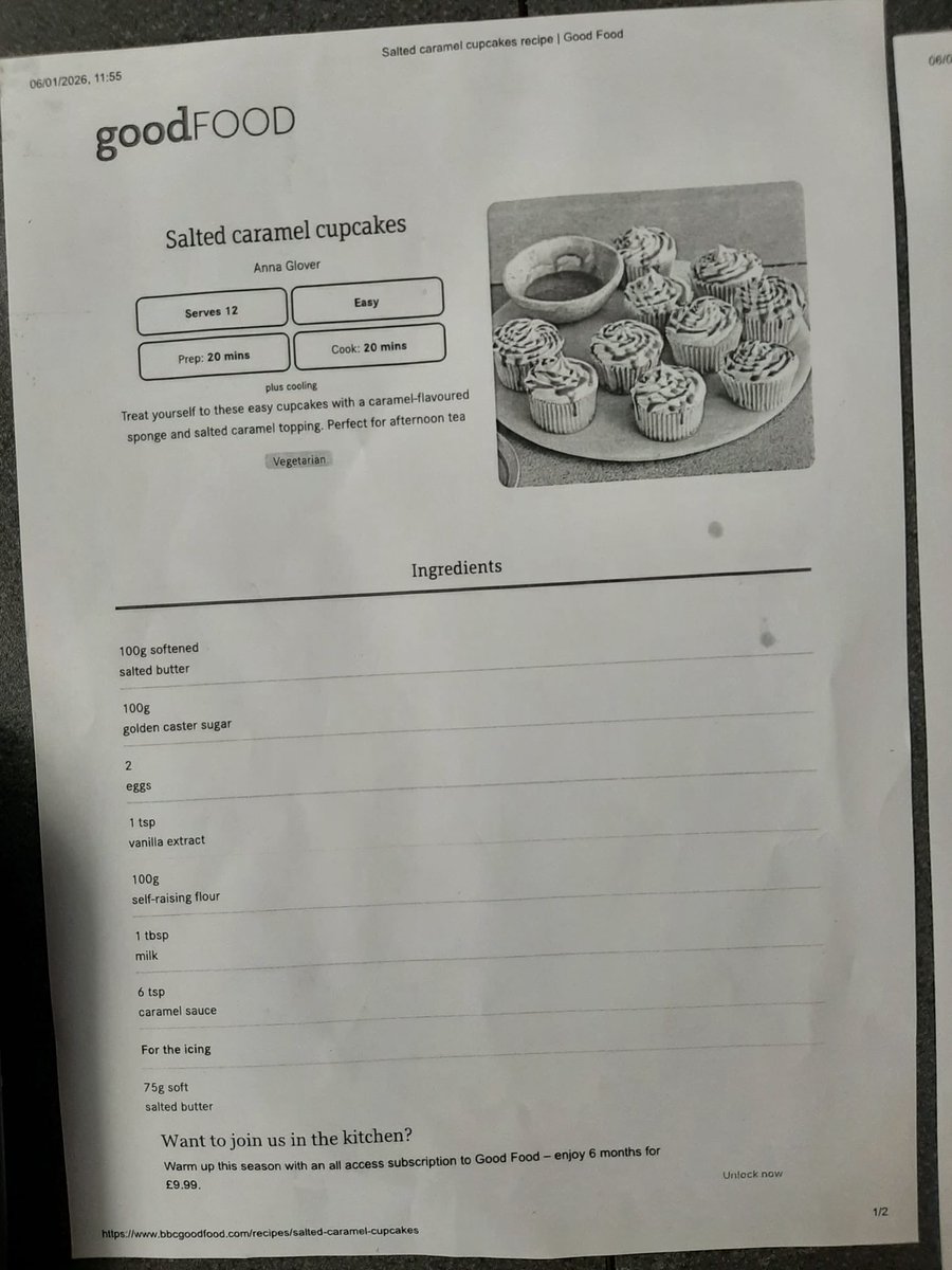 STOCSch's tweet image. Our After School Baking Club have made some delicious salted caramel cupcakes!! They smelt absolutely delicious! 💙💛 @stocsch #CupCakes 💙💛