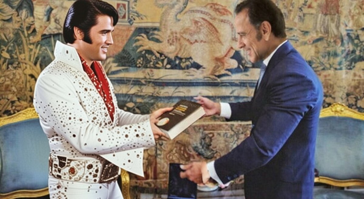 assurdistan's tweet photo. Questa secondo me è vera. 
#Minenna 
#Elvis https://t.co/sN049DcHZt