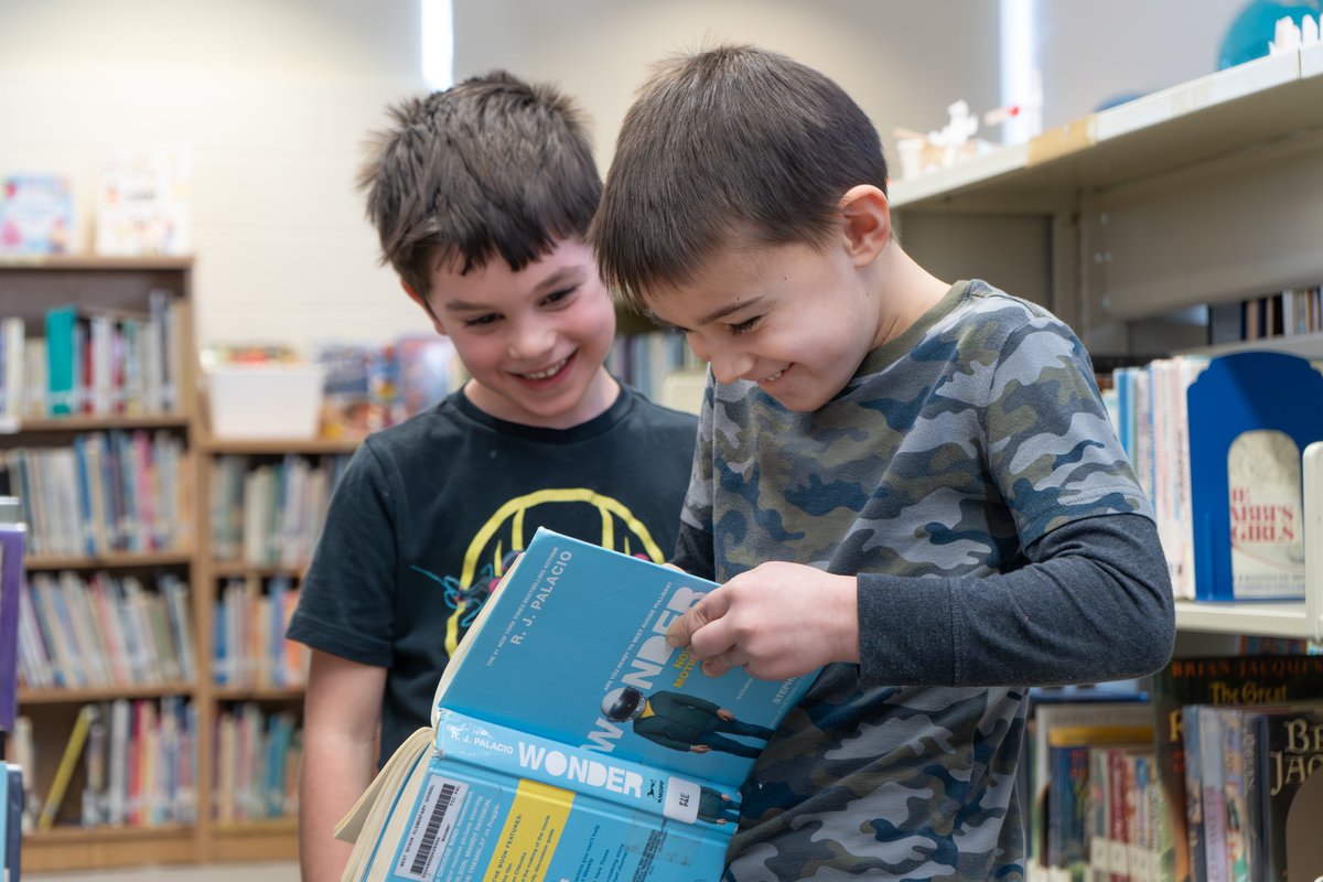 ccsdschools's tweet photo. #LibraryLoversDay (February 14) is coming up this weekend, and #ClarkstownCSD elementary students (📸: WN) are already celebrating! From discovering new favorite stories to exploring every corner of the library, the love of reading is in the air! #ClarkstownCommitment #Empathetic https://t.co/w8lgo7q0md