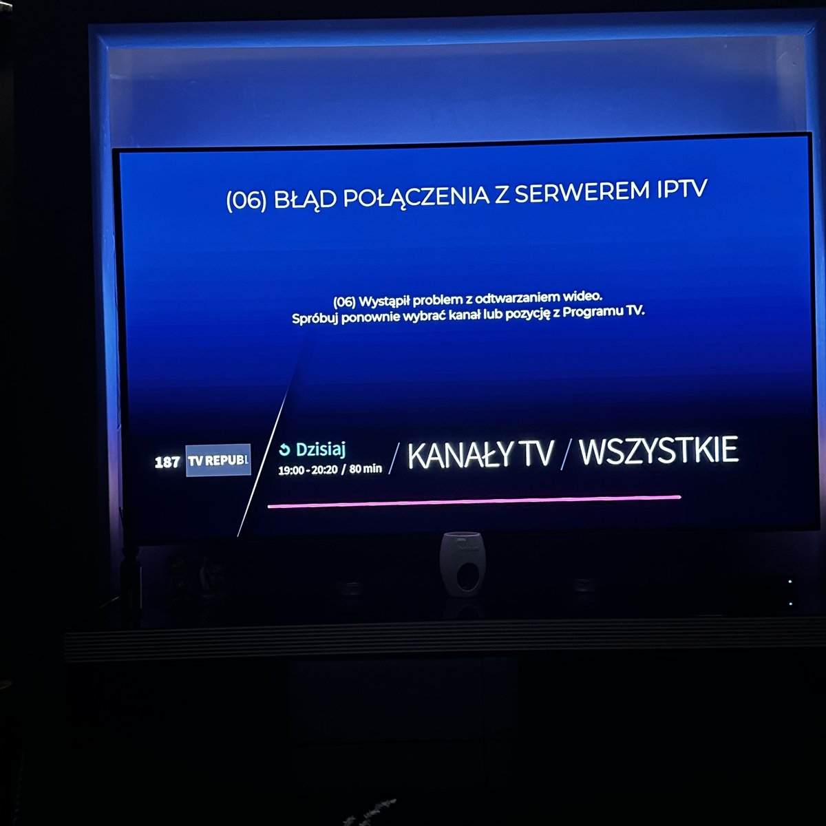 Kasia Walisiewic🇵🇱💯 #MuremZaPolskimMundurem. tweet media