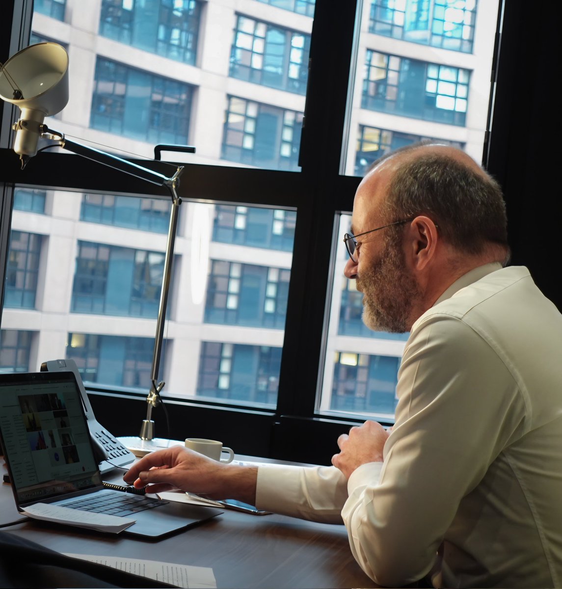 ManfredWeber's tweet image. The EPP shares a clear common direction on what we have achieved in 2025 and what we must deliver in 2026. Competitiveness must drive the European agenda: completing the Single Market, creating quality jobs, ensuring fair pay for fair work—with &amp;amp; for the people. Remote #EPPsummit