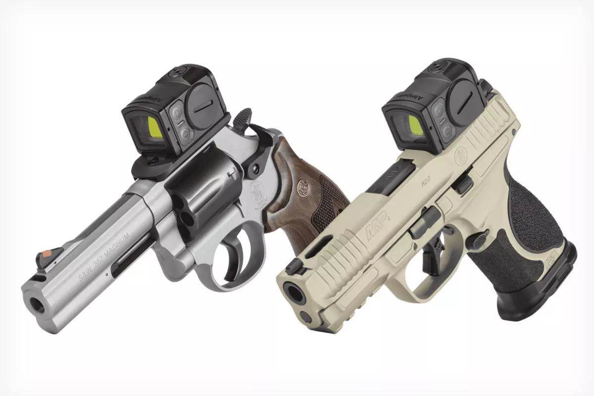 OUTDChannel's tweet image. New from SHOT Show, Smith &amp;amp; Wesson reveals the new Spec series handguns and the return of Night Guard Revolvers. Learn more via @GunsAndAmmoMag: bit.ly/3ZHSvSz

#FindYourAdventure #outdoors #shotshow #gun #handgun #pistol #guns