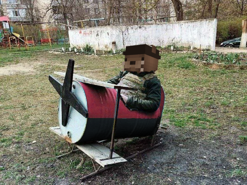 ValoranWarrior's tweet photo. A recent message was broadcast from his majesty's castle: 
"Hello Rais 
It's me, Vindex 
We need five billion rockets to bomb Buhren children
 Valora Glory" https://t.co/GrS5BpgEuh