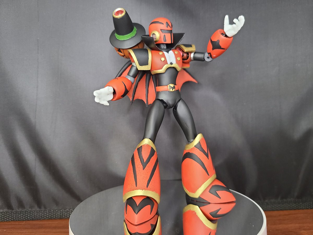 Halloween Vile is done! This is probably my favorite garage kit so far. I just love how HW Vile looks. Model was sculpted by <a href="/maskedrider666/">ギャリア＠WF2026W　2-02-09</a> for Wonderfest.