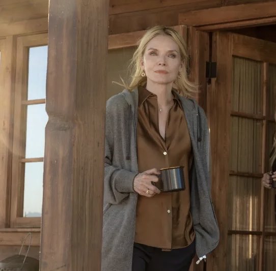 La_Pfeiffer's tweet photo. Michelle Pfeiffer is coming to dominate spring 2026 https://t.co/gIZAVB3zGY