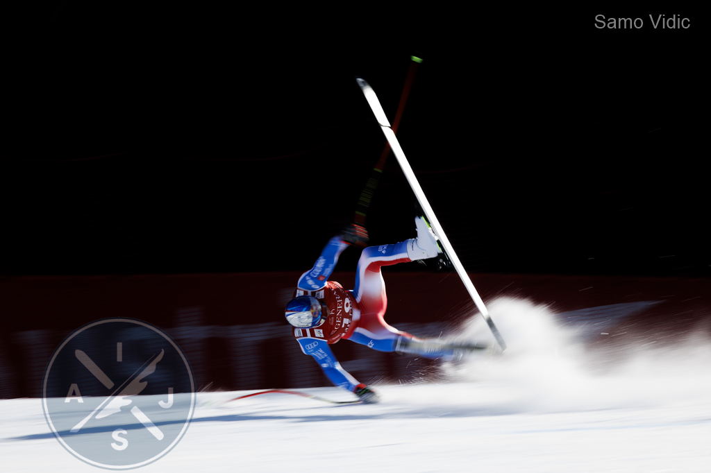 It's Games Time #MiCo26 ! Shoot at your best for the AIJS Ski Photo Contest Edition 2026 - Alexis Pinturault of France competes during the FIS Giant slalom in Kitzbuehel, Austria on January 24, 2025. Photo by Samo Vidic #PATrovati #PhotoContest #AIJS #skialpin